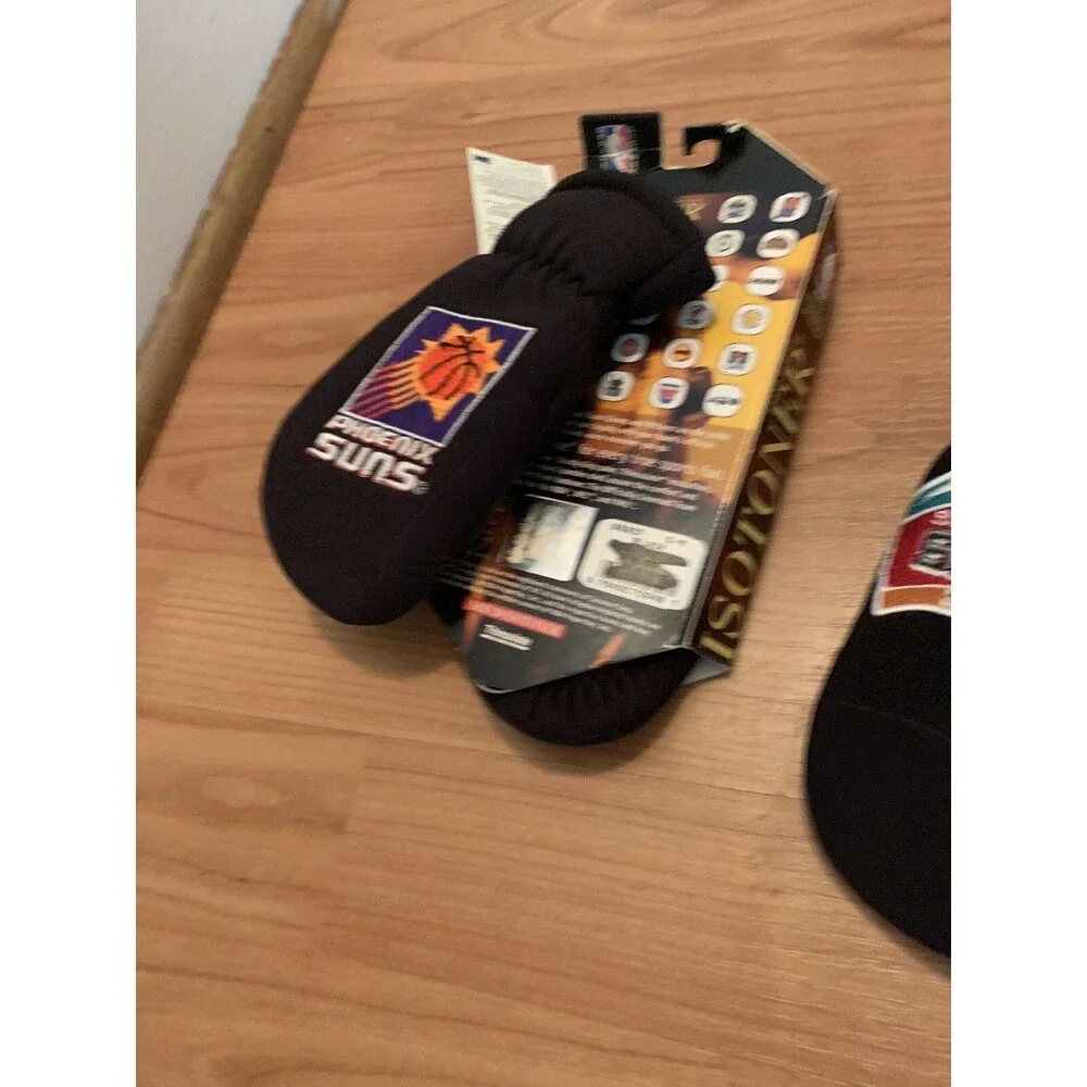 NBA Isotoner Toddler Child Gloves Mittens Hornets Nets Suns